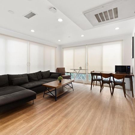 Charming Urban Retreat Near Usc In La- Private Room With Share Living Room With Kitchen Los Angeles Eksteriør billede