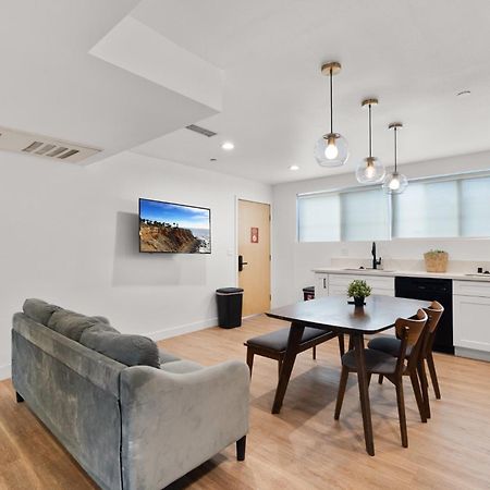Charming Urban Retreat Near Usc In La- Private Room With Share Living Room With Kitchen Los Angeles Eksteriør billede
